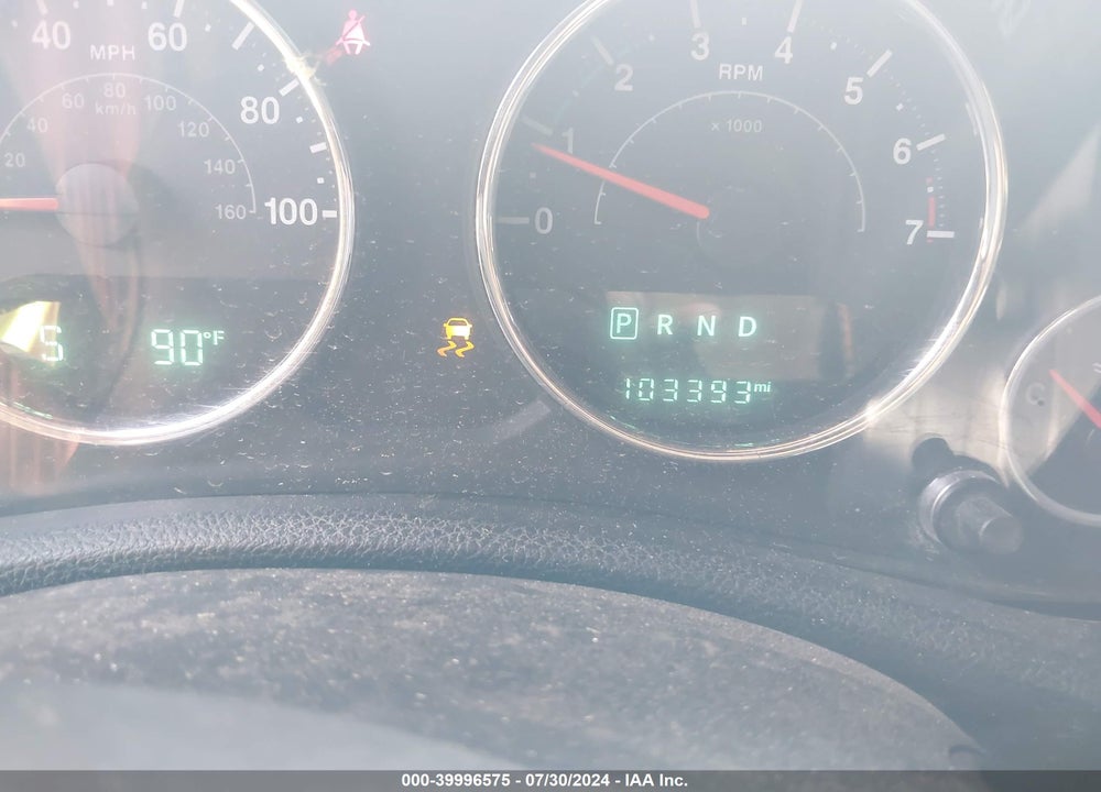 2014 JEEP WRANGLER UNLIMITED SAHARA VIN: 1C4BJWEGXEL313433
