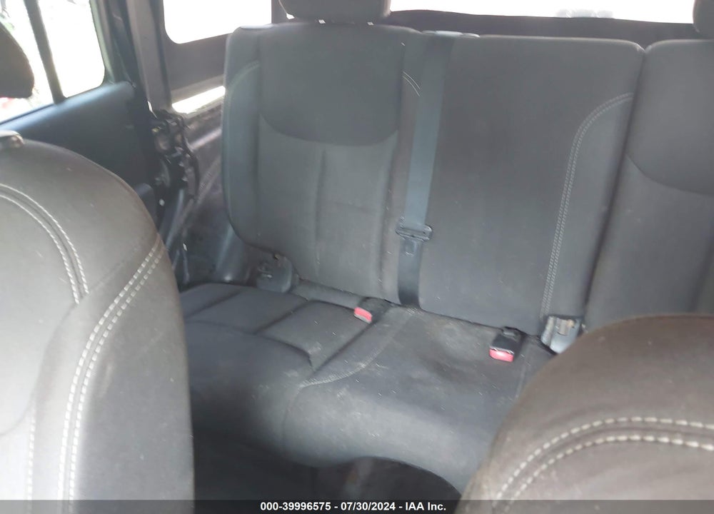 2014 JEEP WRANGLER UNLIMITED SAHARA VIN: 1C4BJWEGXEL313433