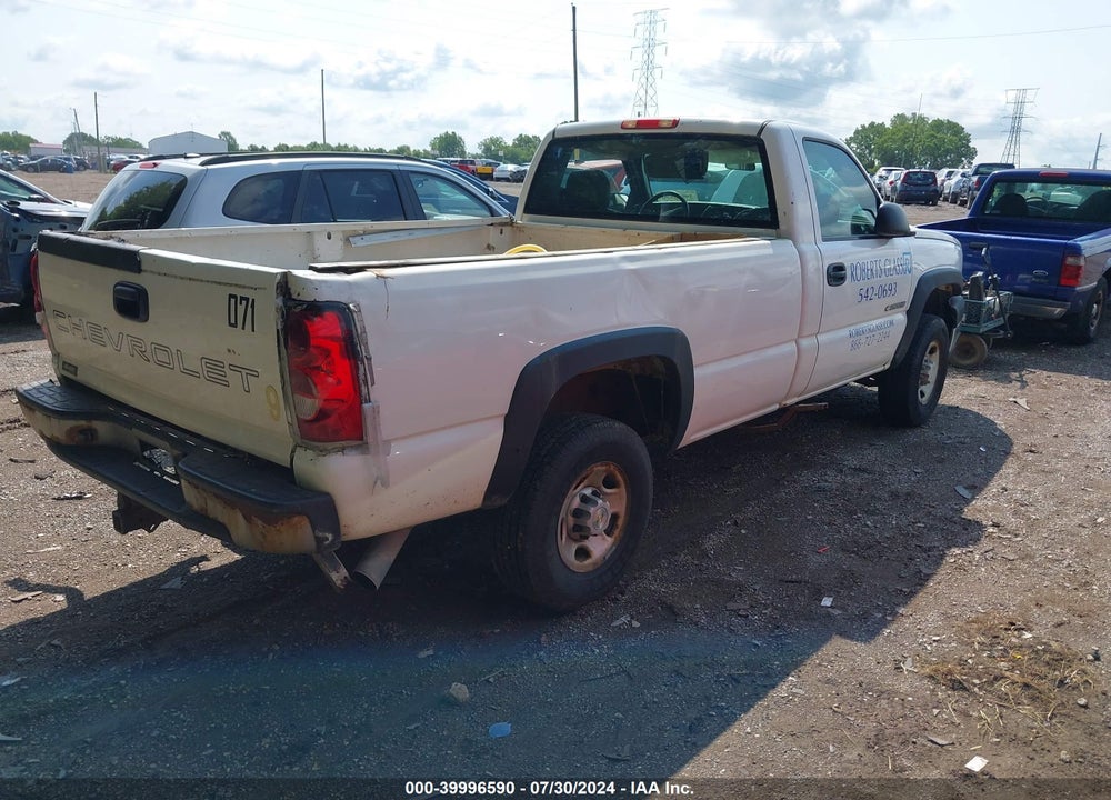 2007 CHEVROLET SILVERADO 2500HD CLASSIC WORK TRUCK VIN: 1GCHC24U37E182678