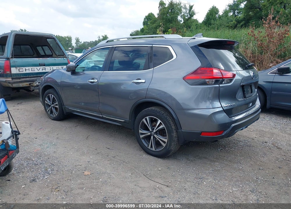 2017 NISSAN ROGUE SL VIN: 5N1AT2MV5HC871382