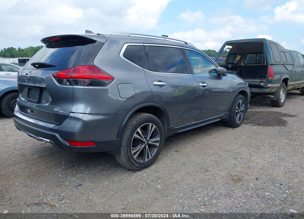 2017 NISSAN ROGUE SL VIN: 5N1AT2MV5HC871382
