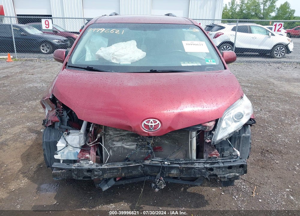 2015 TOYOTA SIENNA LE 8 PASSENGER VIN: 5TDKK3DC8FS599969