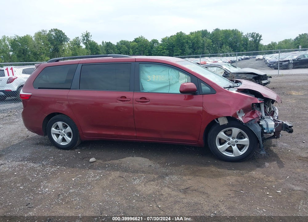 2015 TOYOTA SIENNA LE 8 PASSENGER VIN: 5TDKK3DC8FS599969