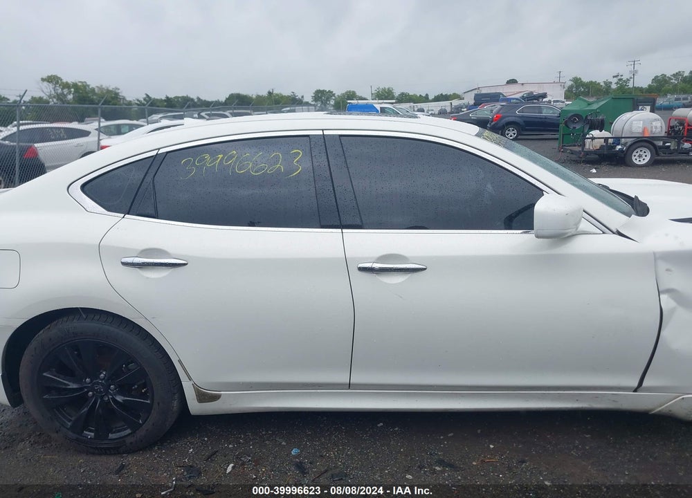 2011 INFINITI M37 VIN: JN1BY1AP3BM325579