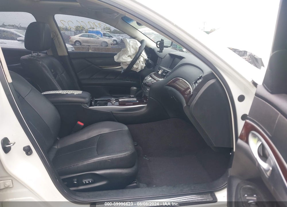 2011 INFINITI M37 VIN: JN1BY1AP3BM325579