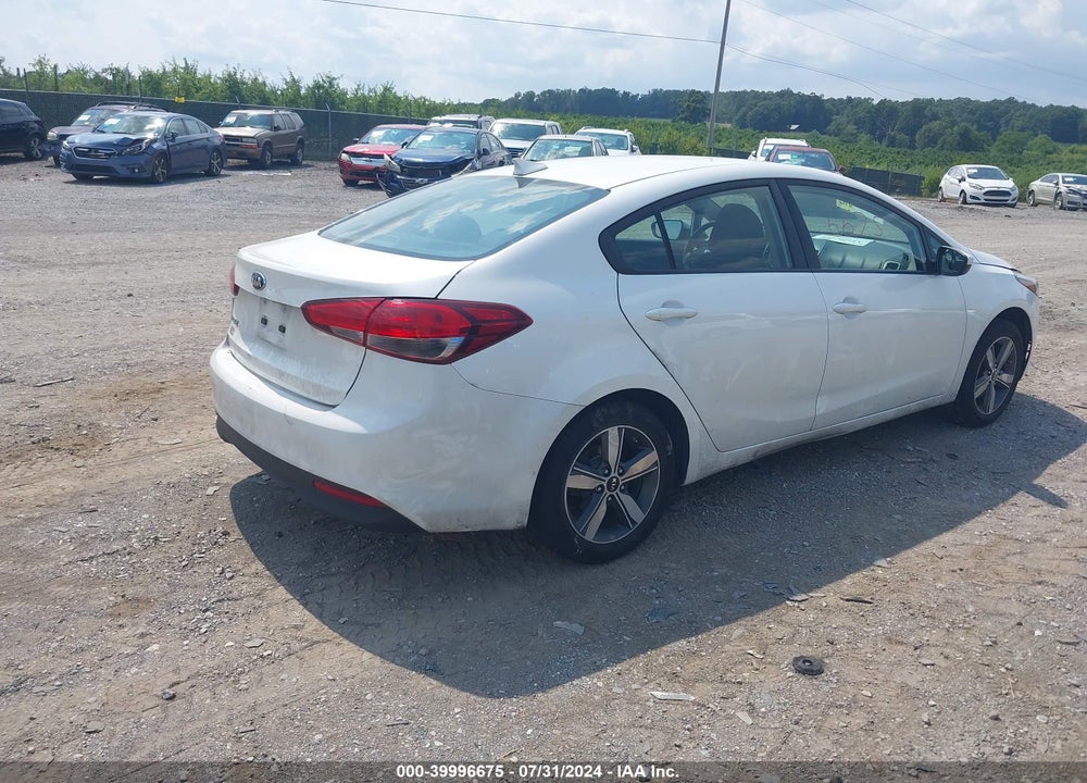 2018 KIA FORTE VIN: 3KPFL4A75JE242778