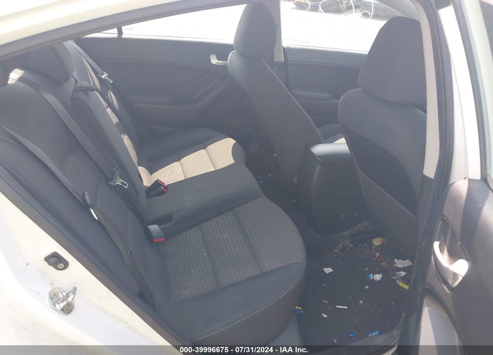 2018 KIA FORTE VIN: 3KPFL4A75JE242778