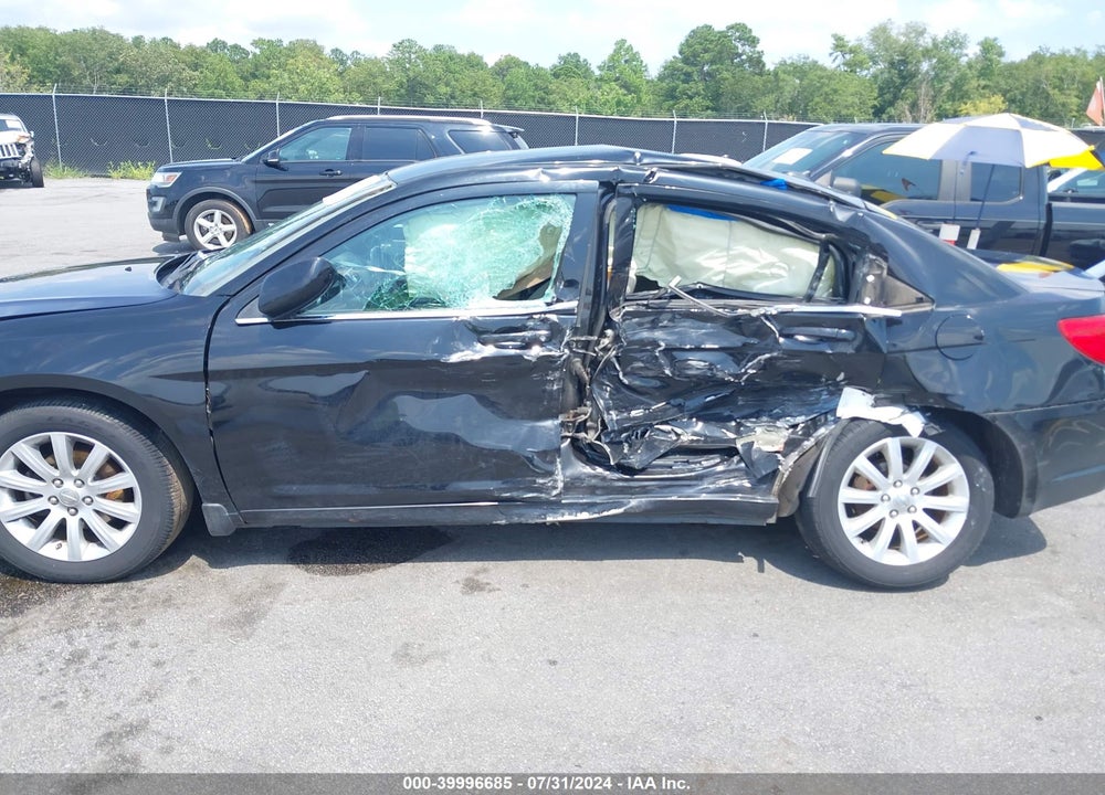 2014 CHRYSLER 200 TOURING VIN: 1C3CCBBB5EN185076