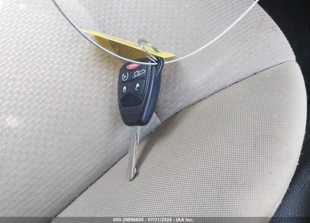 2014 CHRYSLER 200 TOURING VIN: 1C3CCBBB5EN185076