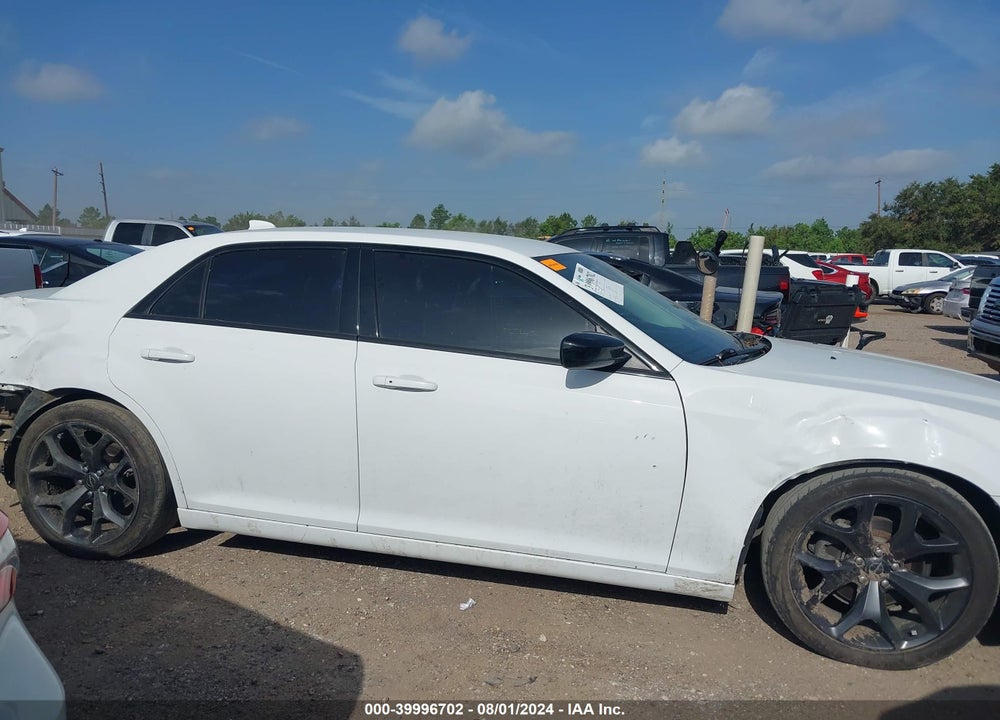 2020 CHRYSLER 300 TOURING VIN: 2C3CCAAG0LH160227