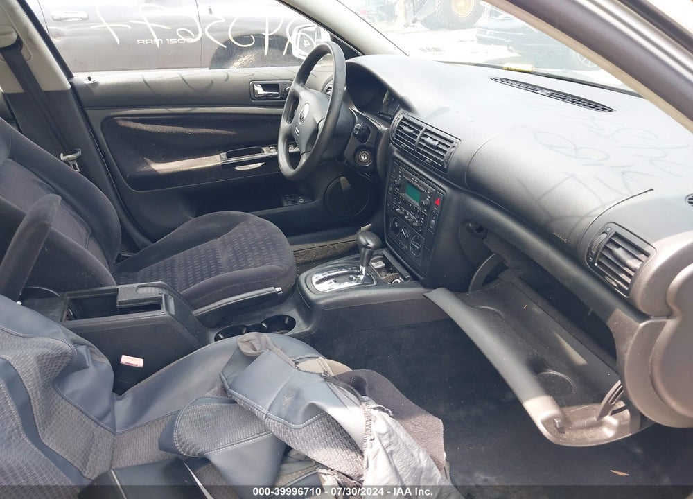2003 VOLKSWAGEN PASSAT GLS VIN: WVWPD63BX3P039550