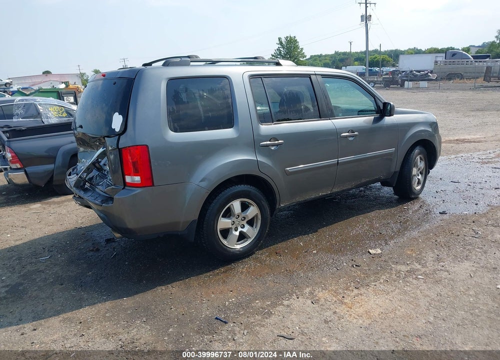 2011 HONDA PILOT EX-L VIN: 5FNYF4H68BB056869