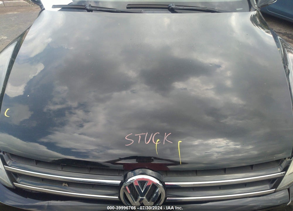 2011 VOLKSWAGEN TOUAREG VR6 SPORT VIN: WVGFF9BP4BD004504