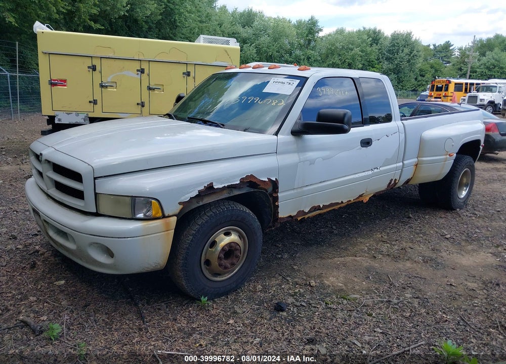2000 DODGE RAM 3500 ST VIN: 1B7MC3361YJ176801
