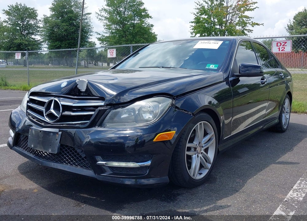 2012 MERCEDES-BENZ C 300 LUXURY 4MATIC/SPORT 4MATIC VIN: WDDGF8BB1CA686029
