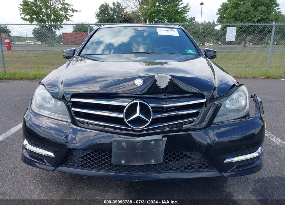 2012 MERCEDES-BENZ C 300 LUXURY 4MATIC/SPORT 4MATIC VIN: WDDGF8BB1CA686029