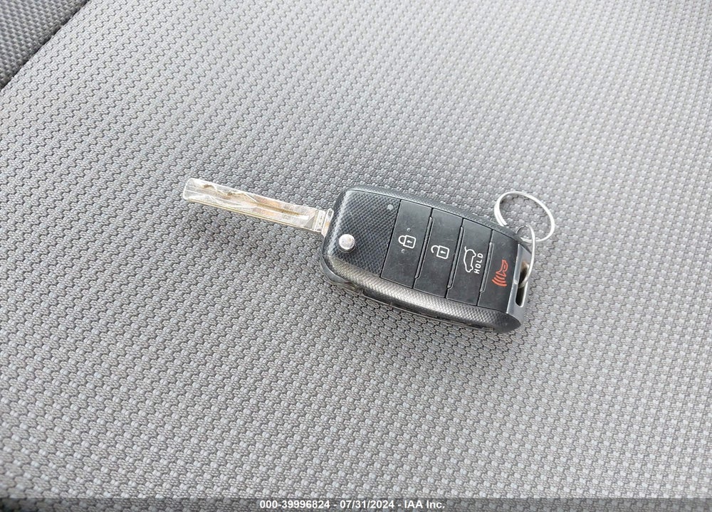 2015 KIA SPORTAGE LX VIN: KNDPB3ACXF7785257