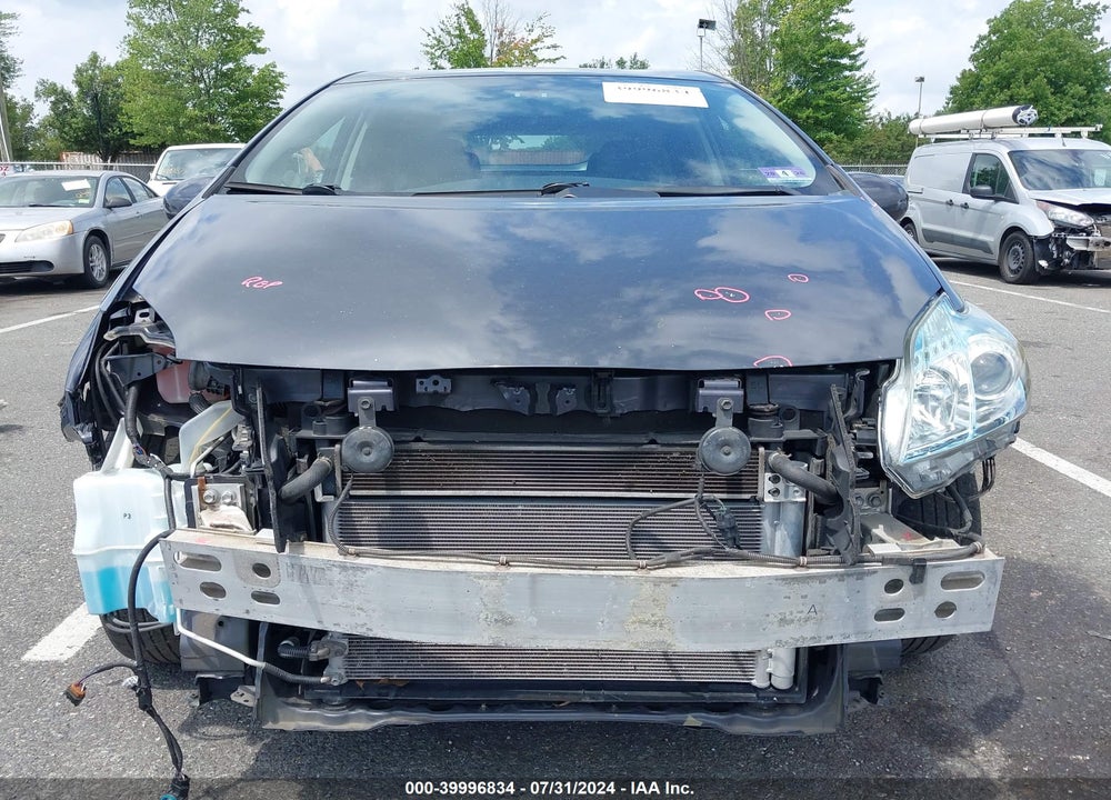 2010 TOYOTA PRIUS III VIN: JTDKN3DU9A0136167