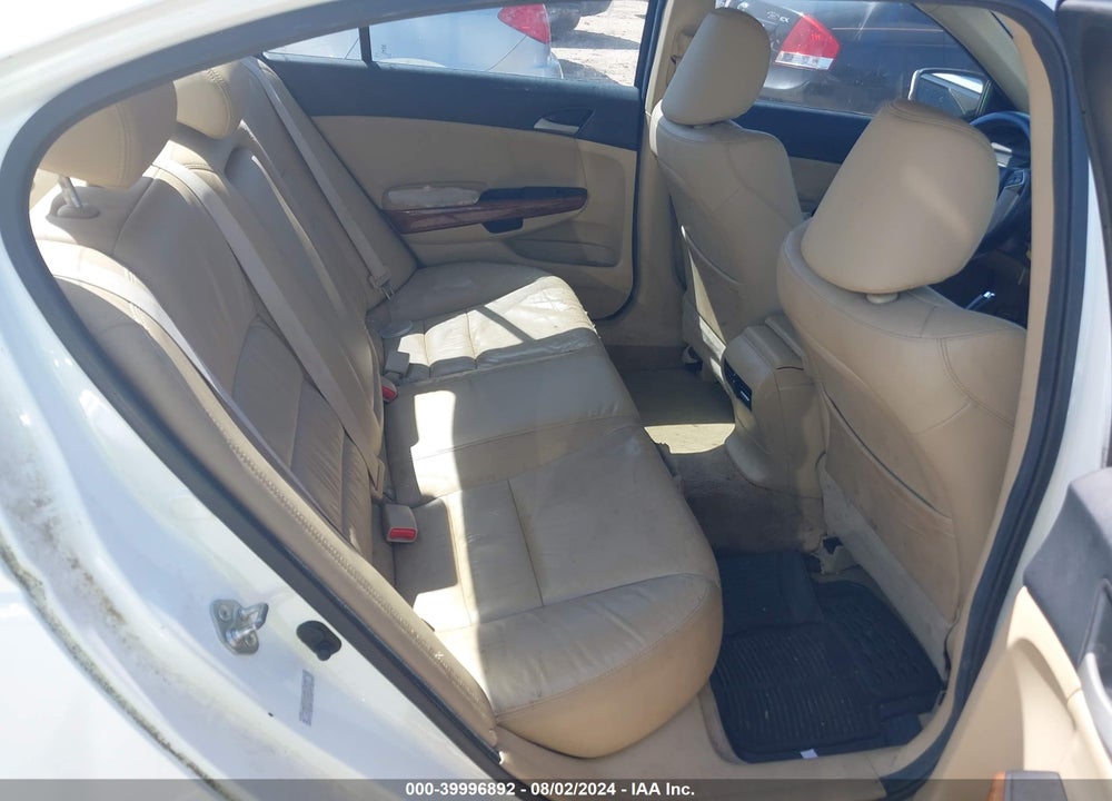 2011 HONDA ACCORD 3.5 EX-L VIN: 1HGCP3F84BA025652