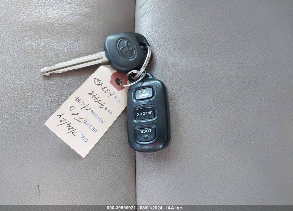 2006 TOYOTA CAMRY XLE V6 VIN: 4T1BF30K26U633493