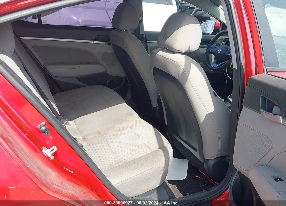 2019 HYUNDAI ELANTRA SEL VIN: 5NPD84LF2KH405462