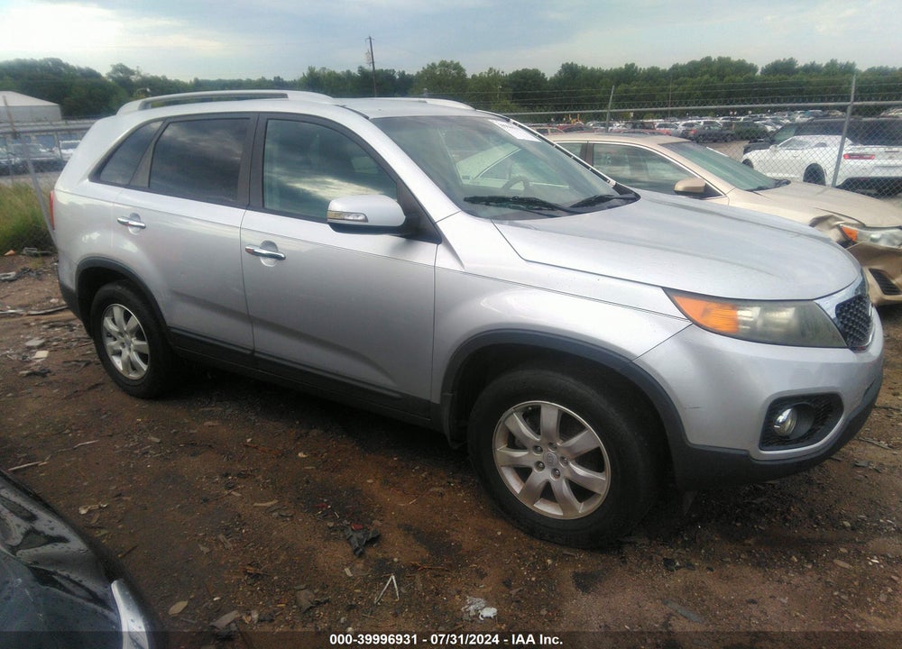 2011 KIA SORENTO LX VIN: 5XYKT4A1XBG168062