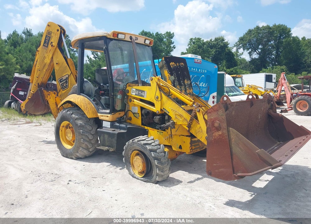 2002 JCB BACKHOE VIN: SLP214TC2U0903031