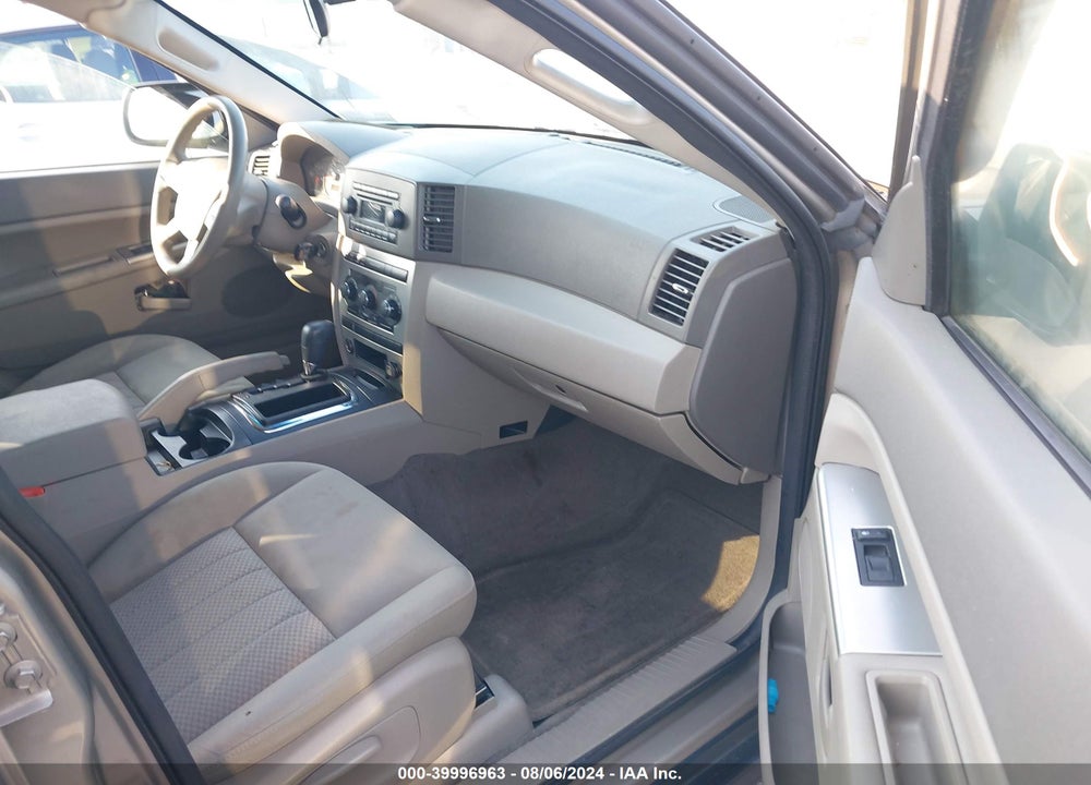 2005 JEEP GRAND CHEROKEE LAREDO VIN: 1J4GR48K95C513670