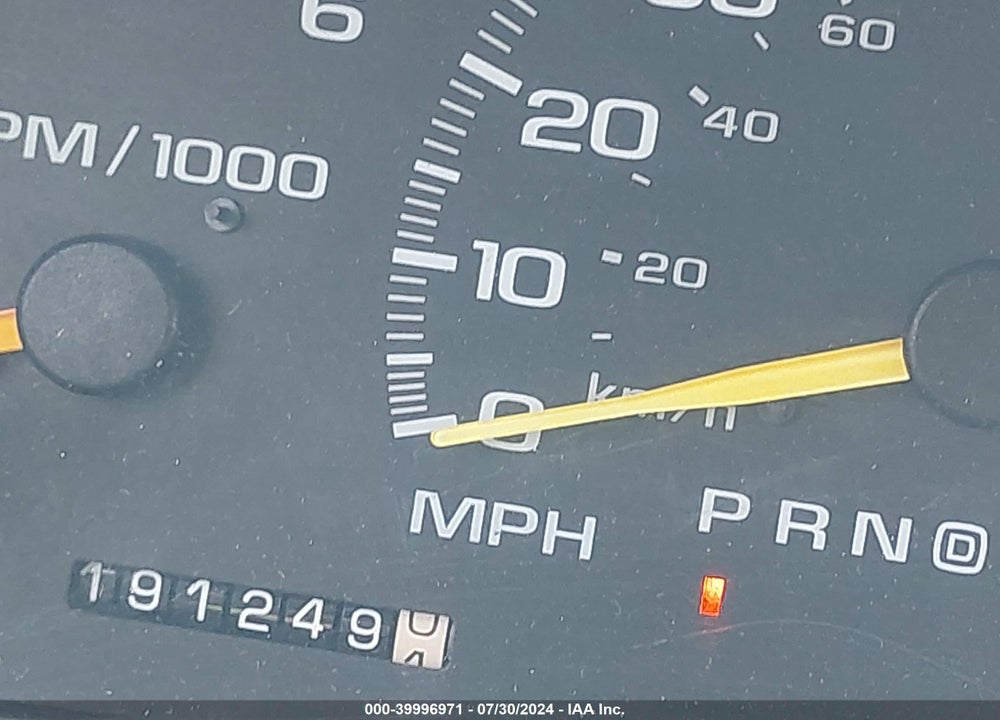 1998 GMC YUKON SLT VIN: 1GKEK13R8WJ700971