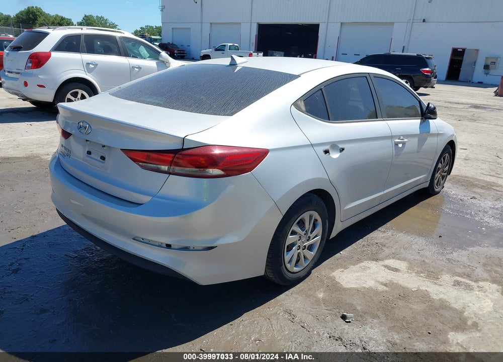 2017 HYUNDAI ELANTRA SE VIN: KMHD74LF2HU109449