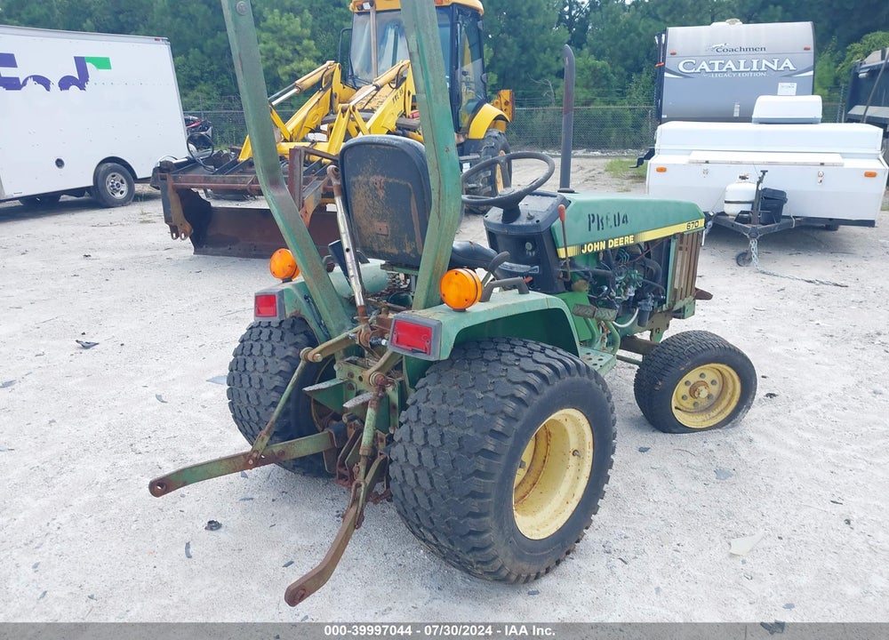 1995 JOHN DEERE TRACTOR VIN: M00670A0A002309