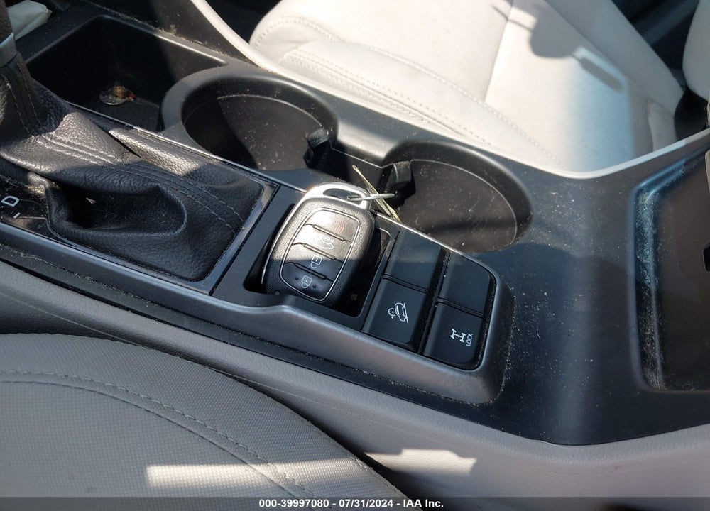 2018 HYUNDAI TUCSON VIN: KM8J2CA45JU832604