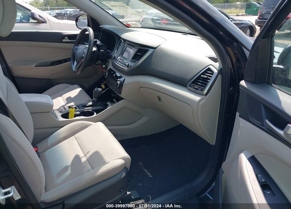2018 HYUNDAI TUCSON VIN: KM8J2CA45JU832604
