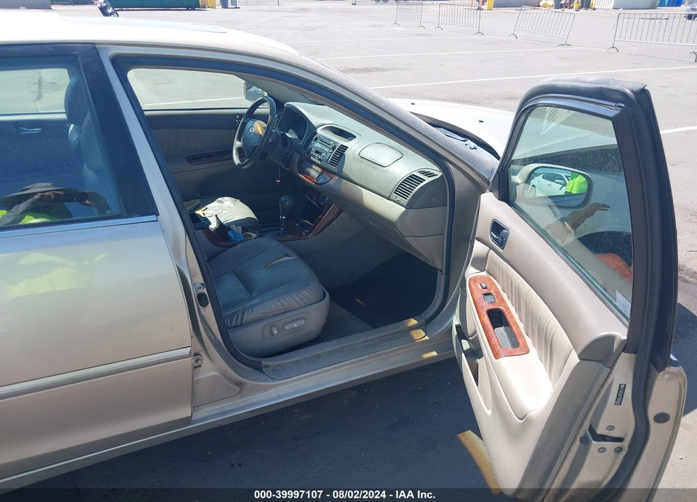 2005 TOYOTA CAMRY XLE V6 VIN: 4T1BF30K75U605803