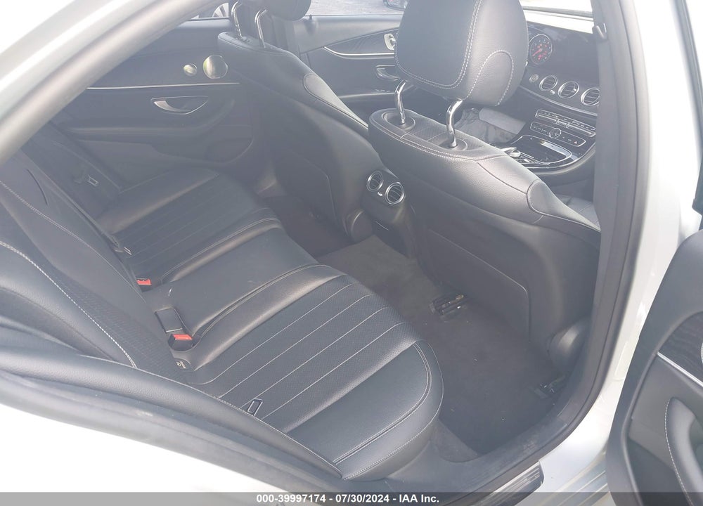 2017 MERCEDES-BENZ E 300 VIN: WDDZF4JB4HA262581