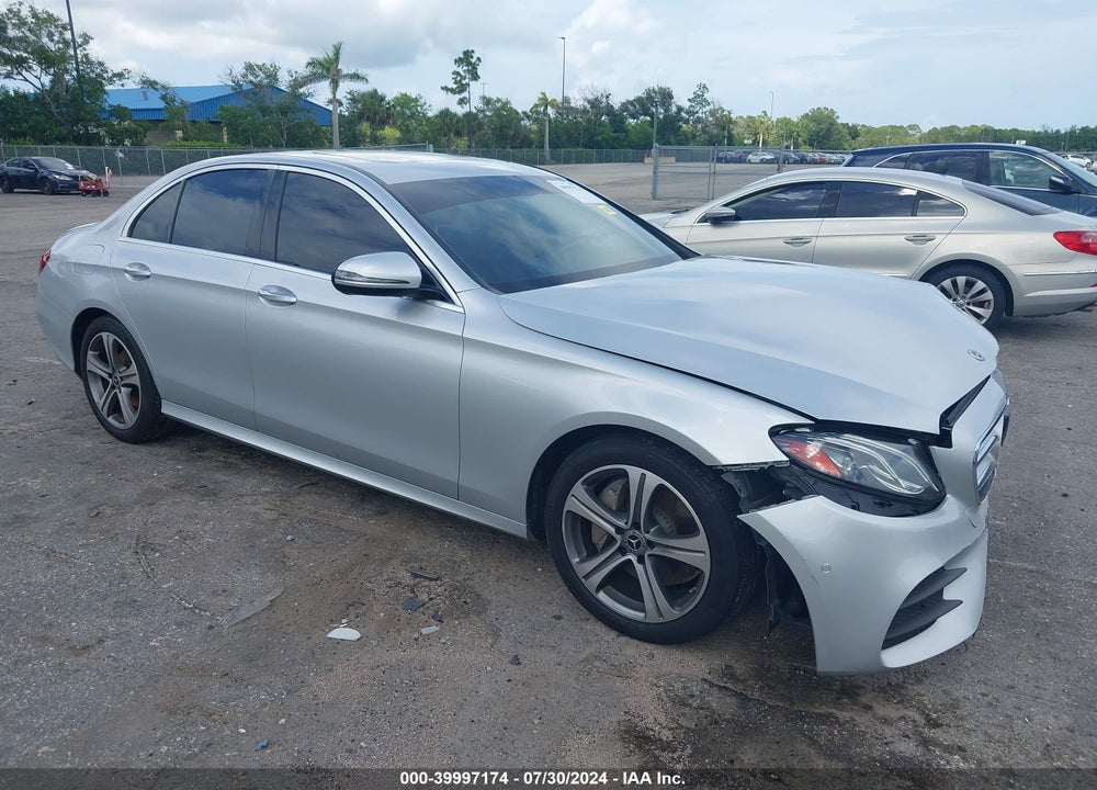 2017 MERCEDES-BENZ E 300 VIN: WDDZF4JB4HA262581