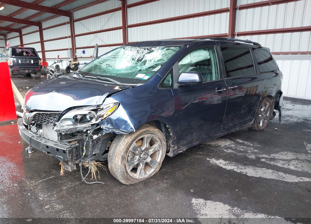 2019 TOYOTA SIENNA SE PREMIUM 8 PASSENGER VIN: 5TDXZ3DC7KS987688