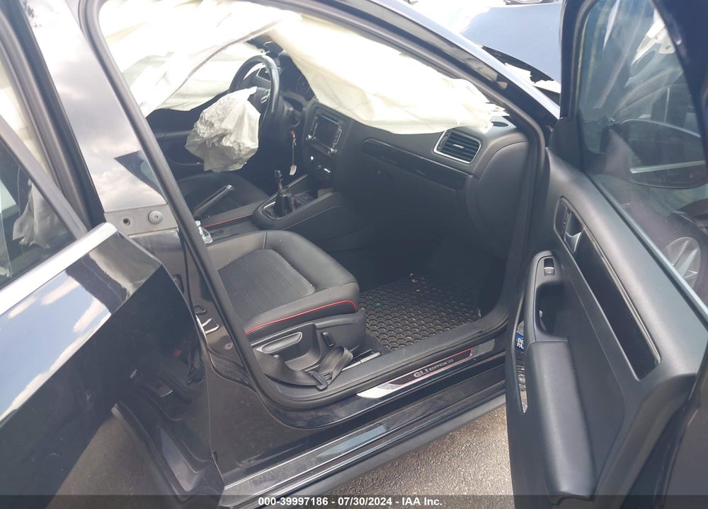 2014 VOLKSWAGEN JETTA GLI EDITION 30 VIN: 3VW5T7AJ3EM260360