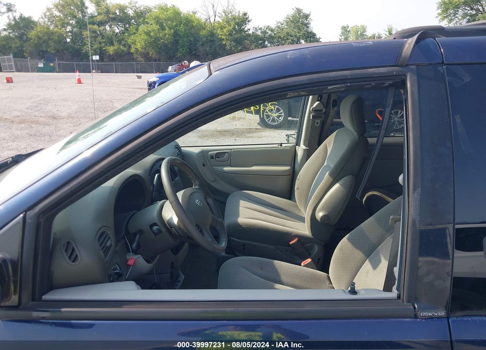 2005 DODGE GRAND CARAVAN SXT VIN: 2D4GP44L55R585759