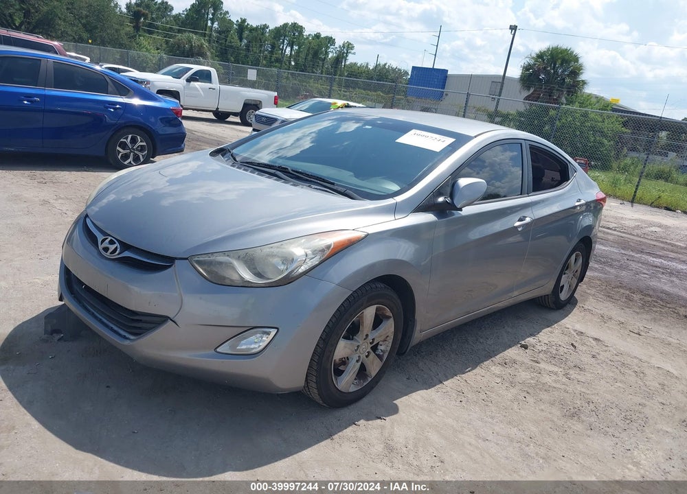 2013 HYUNDAI ELANTRA GLS VIN: KMHDH4AE4DU932076