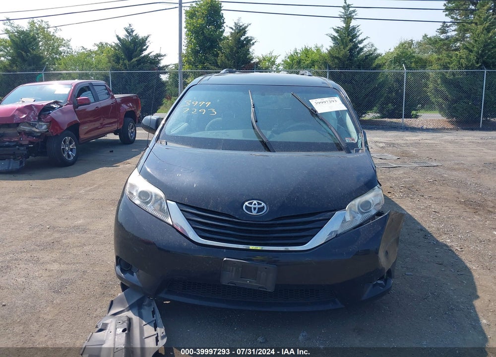 2014 TOYOTA SIENNA LE V6 8 PASSENGER VIN: 5TDKK3DC3ES485666