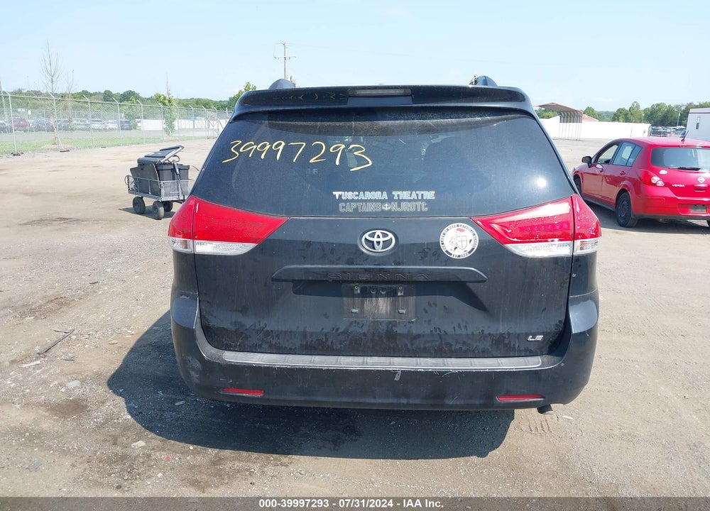 2014 TOYOTA SIENNA LE V6 8 PASSENGER VIN: 5TDKK3DC3ES485666