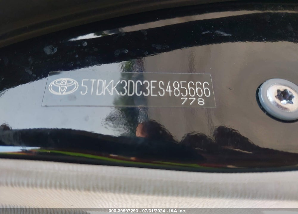 2014 TOYOTA SIENNA LE V6 8 PASSENGER VIN: 5TDKK3DC3ES485666
