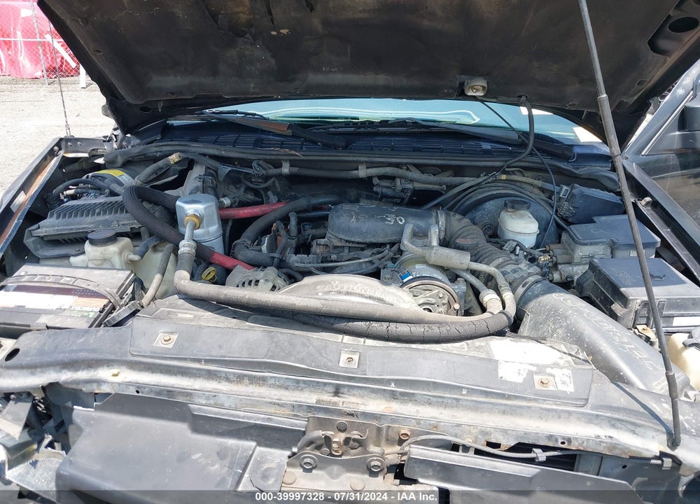 1998 CHEVROLET S-10 LS VIN: 1GCCT19W0W8178888
