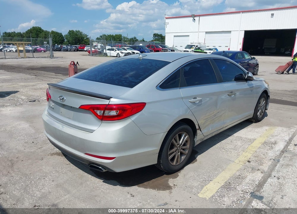 2016 HYUNDAI SONATA SE VIN: 5NPE24AF7GH283259