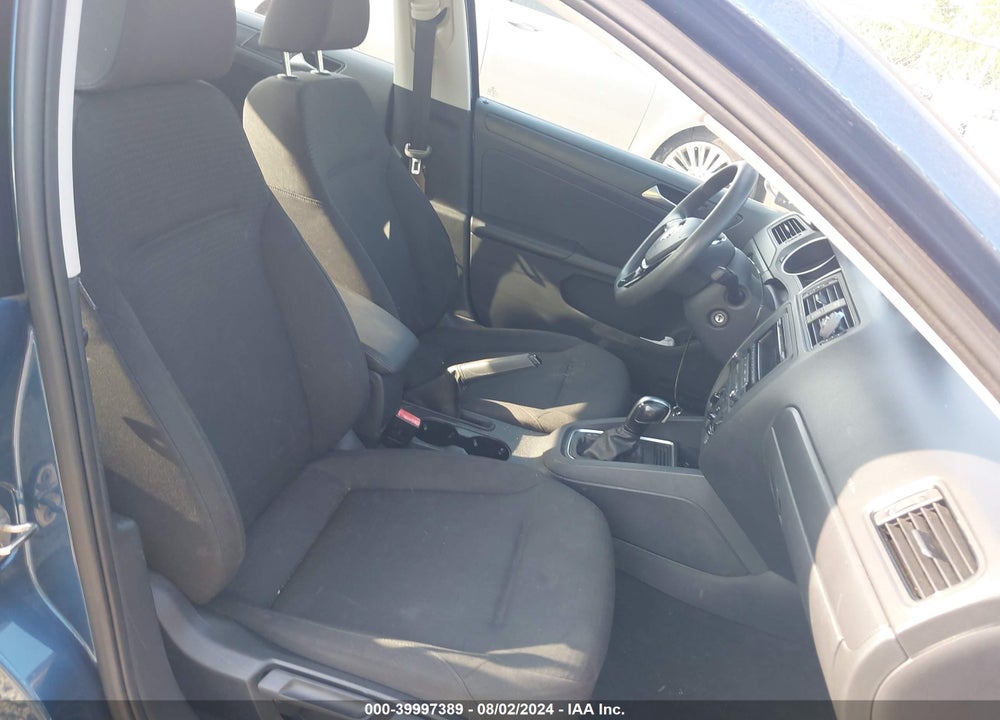 2015 VOLKSWAGEN JETTA 2.0L S VIN: 3VW2K7AJXFM271959