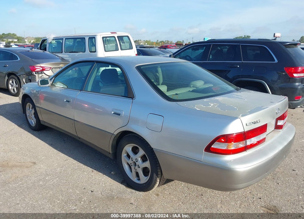 2001 LEXUS ES 300 VIN: JT8BF28G710305323