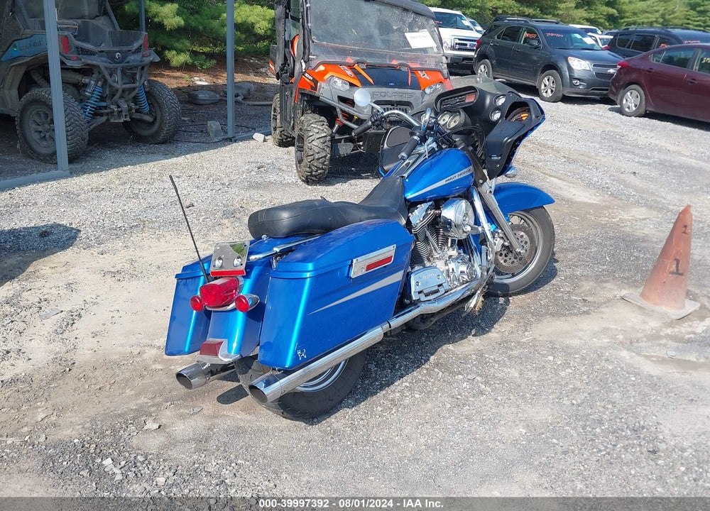 2004 HARLEY-DAVIDSON FLTRI VIN: 1HD1FSW1X4Y605843