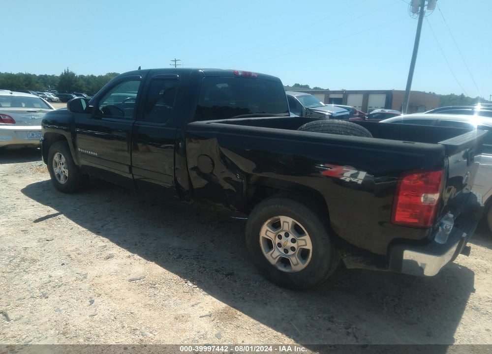 2008 CHEVROLET SILVERADO 1500 LT1 VIN: 2GCEK19J981283614