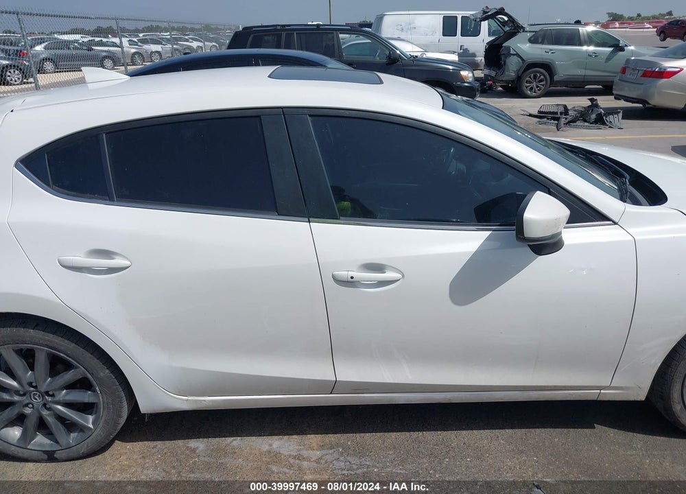 2018 MAZDA 3 GRAND TOURING VIN: 3MZBN1M38JM225105